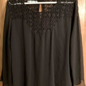 Maurice’s dark blue shirt with lace